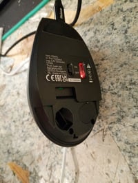 Mouse ergonomic vertical fără fir reîncărcabil Trust Yuno, 2.4GHz, negru, 70 la sută — fără încărcător (stare: vezi a doua imagine) 5