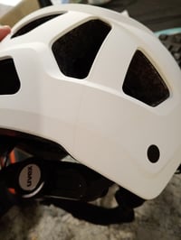 uvex Stride kerékpáros sisak fehér matt 53-56 cm fejkerület - könnyű felnőtt kerékpáros — felpöndörödött festék (állapot: lásd a 2. képet) 3
