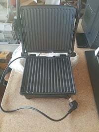 Russell Hobbs 3 u 1 kontaktni roštilj, aparat za panine i sendvič toster, neprianjajuće ploče, nehrđajući čelik i crna boja, stolni model 3