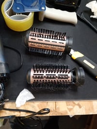 Perie rotativă cu aer cald Remington AS8811 Keratin Protect 1000W, 3 accesorii (2 perii rotunde + accesoriu pentru volum), înveliș ceramic, gri 2