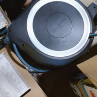 Nástenný box na hadicu Gardena RollUp XL 35 m, biely, otočný držiak, s kvalitnou záhradnou hadicou a montážnym príslušenstvom 2