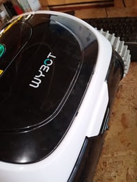 Robot de curățare pentru piscină cu acumulator WYBOT C1 – pentru podea și pereți, autonomie 150 minute, max. 150 m², alb-verde, utilizat 3