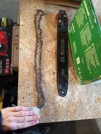 Električna lančana pila Bosch UniversalChain 35, 1800 W, duljina reza 35 cm, brzina lanca 12 m/s — bez štitnika lanca (stanje: vidi 2. sliku) 3