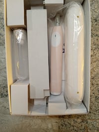 Oral-B iO Series 2 Elektromos Fogkefe, Rózsaszín, 3 Tisztítási Mód, Utazótok, Braun — Oral-B fogkefefej nélkül (állapot: lásd a 2. képet) 3