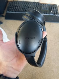 Bose QuietComfort SC Bluetooth zajszűrős fejhallgató mikrofonnal, Over-Ear — szakadt fülpárna, karcos burkolat (állapot: lásd a 2. képet) 5