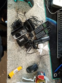Telefon DECT fără fir Alcatel F860 Trio cu blocare apeluri și robot telefonic, 3 receptoare, negru - Utilizat 2