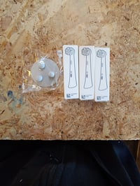 Oral-B iO Series 5 Elektromos Fogkefe — iO fogkefe (3db), pótfejtartó állvány 2