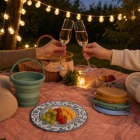 Piknik set: 50× tanier + 3l vedro + 2× pohár na sekt + 150×200 cm deka + 40 LED svetelná reťaz 1