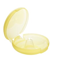 Medela Contact Mellbimbóvédő Tárolódobozzal L-es Méret - Szilikon Anyagú BPA-mentes Szoptatási Segédeszköz Érzékeny Mellbimbókhoz 4