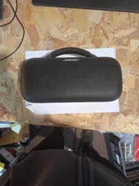 Prenosný Bluetooth reproduktor Bose SoundLink Max, čierna farba, USB-C — chybný, na náhradné diely: zapne sa iba v nabíjačke (stav: pozri 2. obrázok) 2