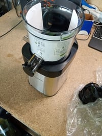 AMZCHEF Slow Juicer hidegpréses gyümölcs- és zöldségcentrifuga, 120 — alkatrésznek / bontóra: nem kapcsol be (állapot: lásd a 2. képet) 3
