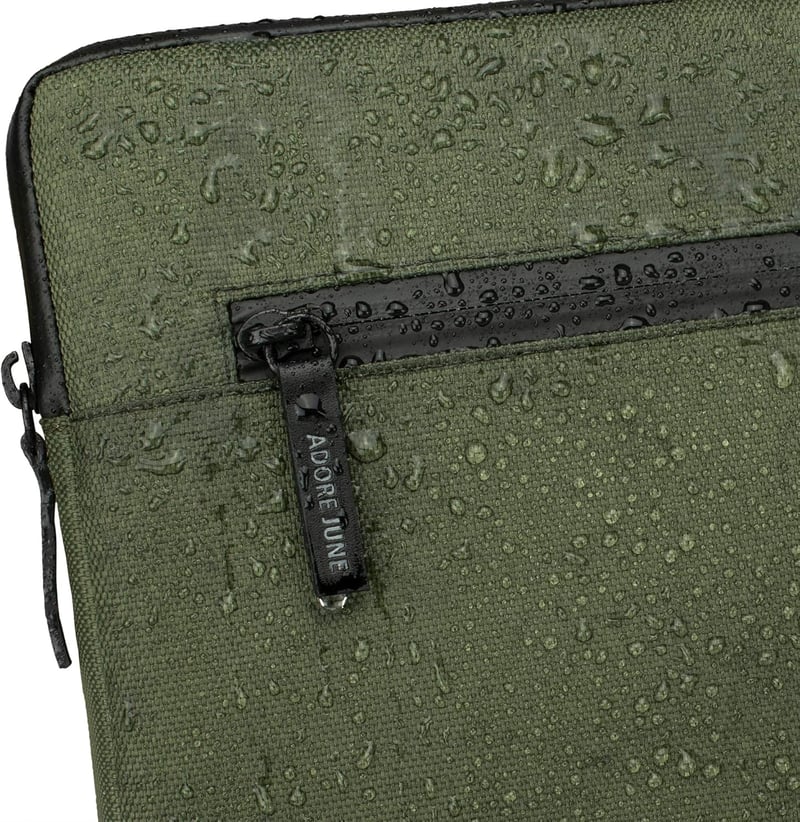Adore June 16" Zöld Újrahasznosított Laptop Táska MacBook Pro 16-hoz
