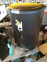 Odpadkový kôš s pedálom simplehuman CW1355, polkruhový, čierny plast, 50 litrov, do kuchyne — vrchnák je odlomený (stav: pozri 2. obrázok) 3