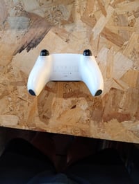 Controler wireless Sony PlayStation DualSense, alb, gamepad PS5 — defect, nu pornește, pentru piese (stare: vezi poza a 2-a) 3