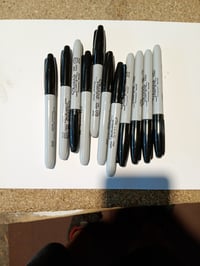 Súprava čiernych permanentných fixiek Sharpie Fine Point, tenký hrot — 11-dielna sada 4
