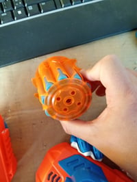 Mașină cu telecomandă Carrera 370240020 Nerf Blasting Car 2.4GHz Soft — defectă, funcționează parțial: paletă de antrenare ruptă (stare: vezi poza nr. 2) 3