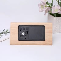 VORRINC Digitális Fa Ébresztőóra - 3 Ébresztés, Hőmérséklet, Páratartalom Kijelzés, 3 Fényerőszint, Háromszög Bambusz Dizájn, USB/Elemes 5