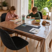 Sada na ochranu stola: PVC fólia 140×160 + podložka s kalendárom 40×53 + obrus 160×300 1