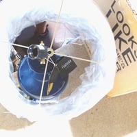 Moderná keramická stolná lampa SAFAVIEH, námornícka modrá 3