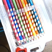 STABILO EASYcolors ergonomske debele bojice za dešnjake, 12 boja, sa šiljilom, miješane — 1 komad nedostaje (stanje: vidi 2. sliku) 2