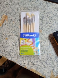 Pelikan 700405 Kezdő Ecsetkészlet 8 db – 5 Sörtéjű és 3 Hajszálas Ecset (10-es és 12-es hajszál ecset nélkül), Iskolai Festőkészlet 4