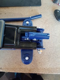 Cric hidraulic tip crocodil Goodyear pentru camioane, capacitate 3 tone, culoare albastră, stare uzată 2