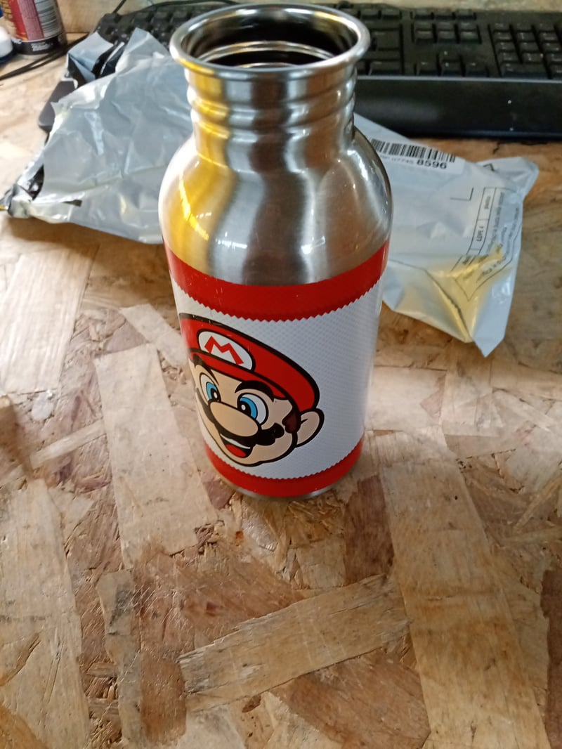 Paladone Super Mario boca od nehrđajućeg čelika sa slamkom, 450 ml, službeni Nintendo proizvod — bez poklopca (stanje: vidi 2. sliku)