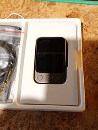 MP3 prehrávač ODEJOI 64 GB s Bluetooth 5.3, klipom, dotykovou obrazovkou, tlačidlami a vstavaným reproduktorom, čierno-hnedý, používaný 2