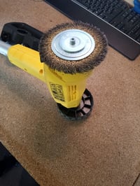 Gloria WeedBrush elektromos fugakefe és gyomirtó kefe kültéri burkolathoz, sárga, erős sörtékkel, használt állapot 5