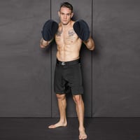 SAWANS Bőr Box Edzőpajzs - Fekete Ívelt Ütőpárna Tépőzáras Rögzítéssel, MMA, Kickbox, Muay Thai Edzéshez, Felnőtteknek 5