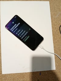 Smartphone Google Pixel 8 256 GB Hazel — defect, pentru piese: ecranul are „ghost touch” și (stare: vezi a 2-a poză) 5