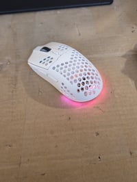 Bezdrôtová herná myš Trust Gaming GXT 929W Helox biela, 75 g, 800-4800 DPI, ultraľahká — mierne známky opotrebovania (stav: pozri 2. obrázok) 2