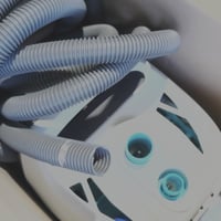 Automatický bazénový vysávač Intex ZX300 – na čistenie dna a stien, 1,8-litrový filtračný kôš, s kolieskami – používaný 2