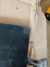 Placă din ardezie naturală APS 1001 GN 1/1, 53x32,5 cm, grosime 6-9 mm — suprafață zgâriată, colțuri rupte (stare: vezi a 2-a fotografie) 5