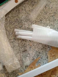 Suport pentru haine HAKU, din lemn masiv, alb, 47x102x36 cm — defect — defect, pentru piese de schimb: piesă de umăr ruptă (stare: vezi a 2-a fotografie) 7