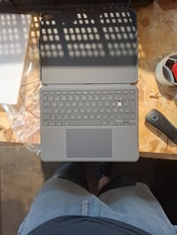 Klávesnicové puzdro Logitech Combo Touch pre iPad Air 13" (M2/M3/M4) — 1 kláves vypadnutý (stav: viď 2. obrázok) 2