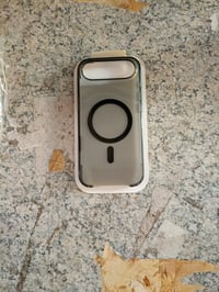 Husă Apple iPhone Air MagSafe - Culoare Shadow, protecție transparentă - Utilizat — uzură la bază, în zona porturilor (stare: vezi a 2-a imagine) 4