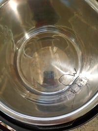 Instant Pot Duo Mini elektromos multifőző gyorsfőző 3L – — hibás, részben működik: sérült, behajlott hátlap (állapot: lásd a 2. képet) 3