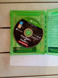 Maximum Games Five Nights at Freddy's Core Collection hra pre Xbox One a Xbox Series X – kolekcia 5 hier (1 – 4 + Sister Location) 3