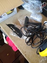 Ručni čistač na paru Clatronic DR 3653, spremnik 250 ml, 3,5 bara, mlaznica od 360°, kabel od 5 m, s 9 dodataka, žuto-crni, čišćenje bez kemikalija 3