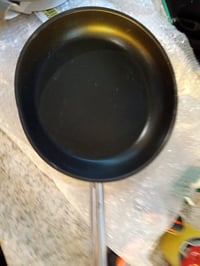 GastroSUS Industar DIAMAS Pro serpenyő 28 cm - Rozsdamentes acél nyél, tapadásmentes — horpadt, koszos felület (állapot: lásd a 2. képet) 3