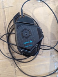 Mouse de gaming Logitech G502 HERO, 25.600 DPI, negru — defect, funcționează parțial: butoanele stânga și dreapta ale mouse-ului nu funcționează (stare: vezi imaginea 2) 4