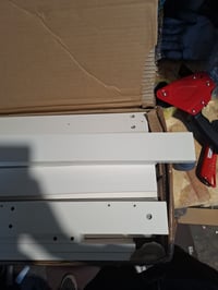 vidaXL tömör fenyőfa kerti lábtartó - fehér - 62x63,5x32 cm — hibás, alkatrésznek: törött elem (állapot: lásd a 2. képet) 4