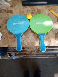 alldoro 2 in 1 Beachball Szett - Ütő + 2 Labda Kertbe, Strandra és Parkba — 8 cm-es labda nélkül (állapot: lásd a 2. képet) 3