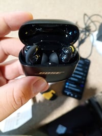 Bluetooth slúchadlá Bose QuietComfort Ultra 2. generácie, s potlačením hluku, bezdrôtové, IPX4, 360-stupňový zvuk, hlboké basy, piesková zlatá 2