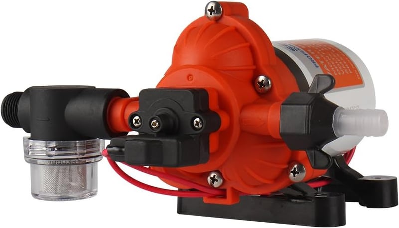 LightEU 12V Automata Nyomásszivattyú - 3.10 Bar/45 PSI Vízszivattyú Hajókhoz, Lakóautókhoz, Kempingezéshez és Kerthez - 11.3L/min 
