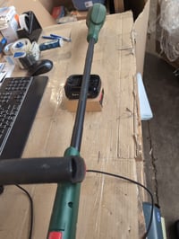 Motocoasă cu acumulator Bosch EasyGrassCut 18V-260, diametru de tăiere 26 cm, sistem 18V, cu acumulator și încărcător, utilizată 4