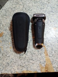 Pánsky elektrický holiaci strojček Braun Series 9 Pro+ 9517s, strieborný – chybný, na súčiastky: nenabíja sa, chybná batéria (stav: pozri 2. obrázok) 2