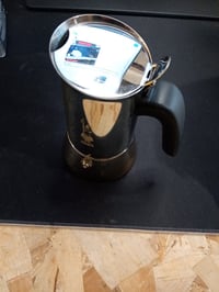 Nerezový moka kávovar Bialetti Venus Induction, 4 šálky, 170 ml, vhodný aj na indukčnú varnú dosku, strieborný 4