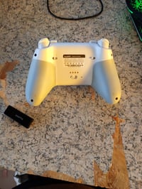EasySMX X05 Pro Vezeték nélküli Kontroller PC-hez – — hibás, részben működik: nehezen reagáló hátsó gombok (állapot: lásd a 2. képet) 4